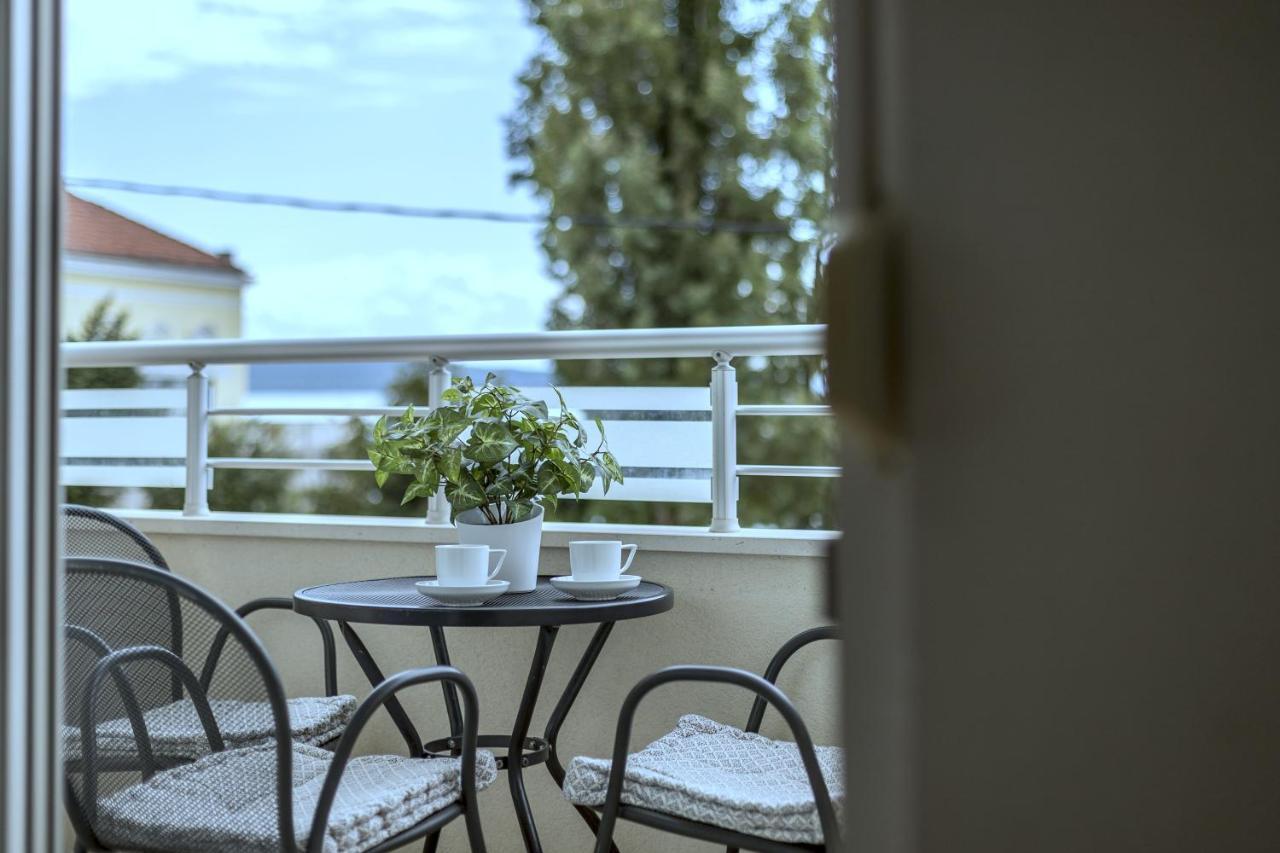 Iris Beach Apartments Kastela Exterior photo